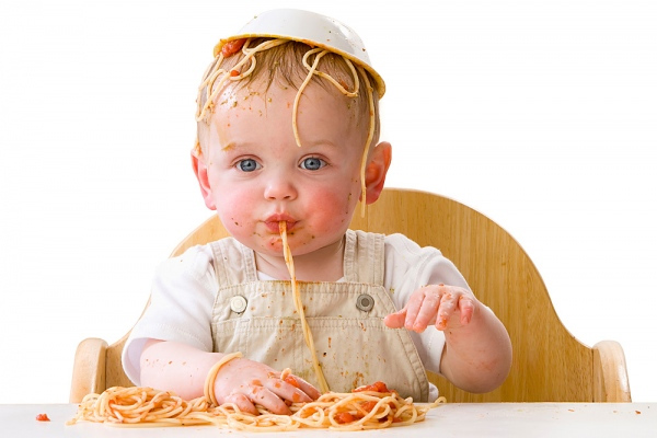 How to properly eat food (As illustrated by babies) – shrageh